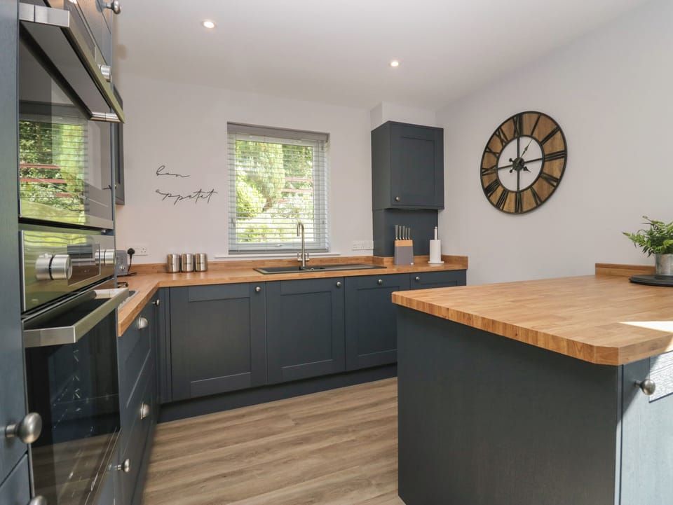 Fridge, dishwasher, electric kettle, toaster