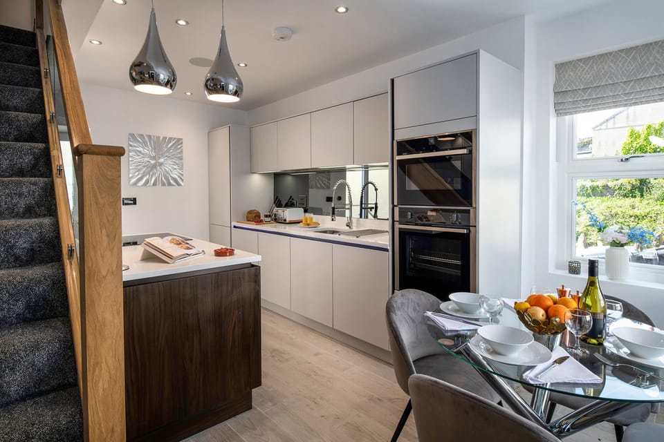 Fridge, dishwasher, electric kettle, toaster