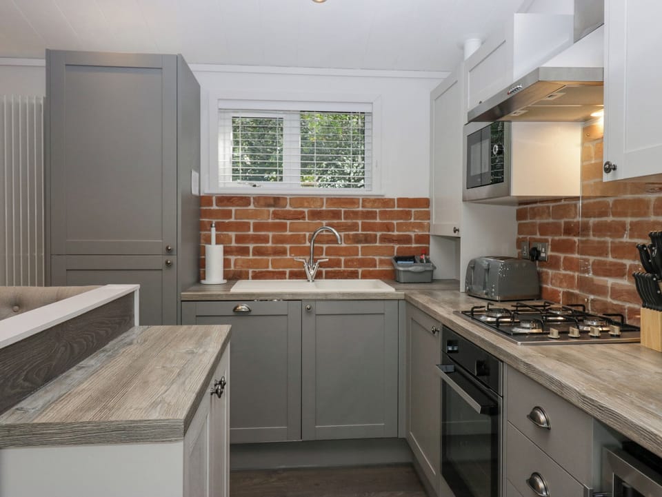 Fridge, dishwasher, electric kettle, toaster