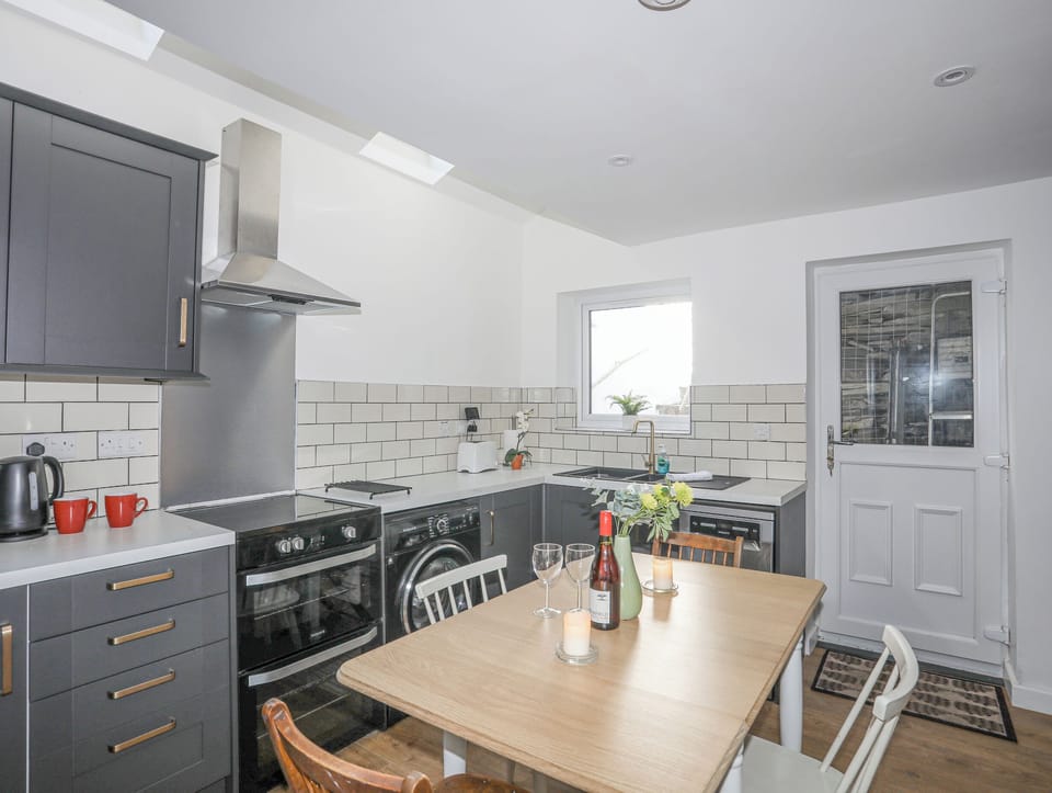 Fridge, dishwasher, electric kettle, toaster