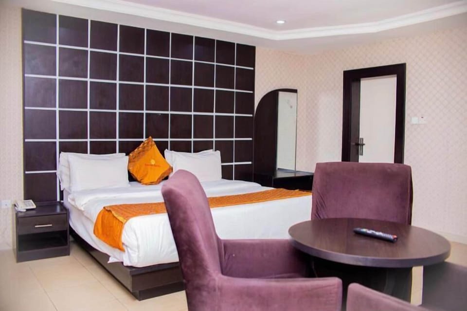 Superior Room | Laptop workspace, free WiFi