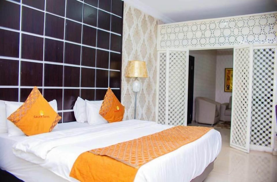 Executive Room | Laptop workspace, free WiFi