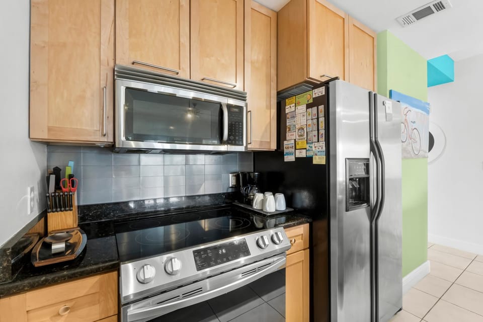 Condo, Resort View | Private kitchen | Coffee/tea maker, full-size fridge, microwave, oven