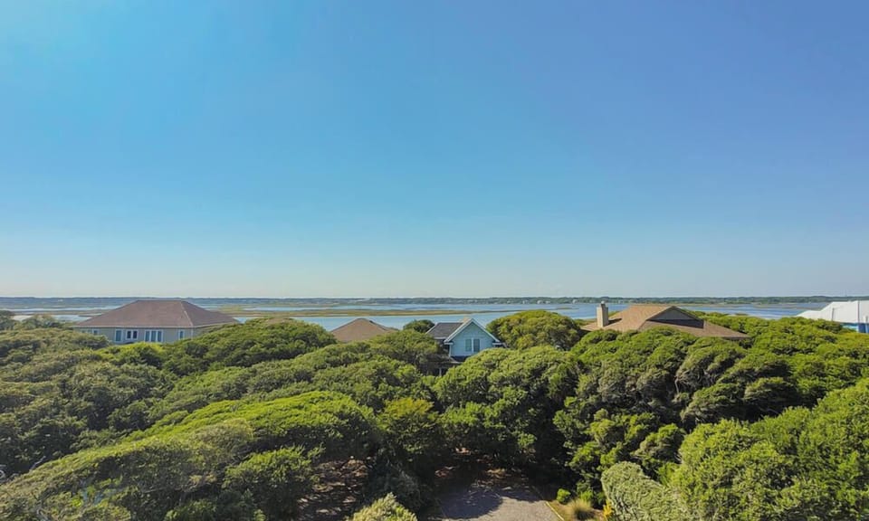 2717 S Shore Dr (Oceanside Manor - High Tide [Int Ext]) - watermarked-20