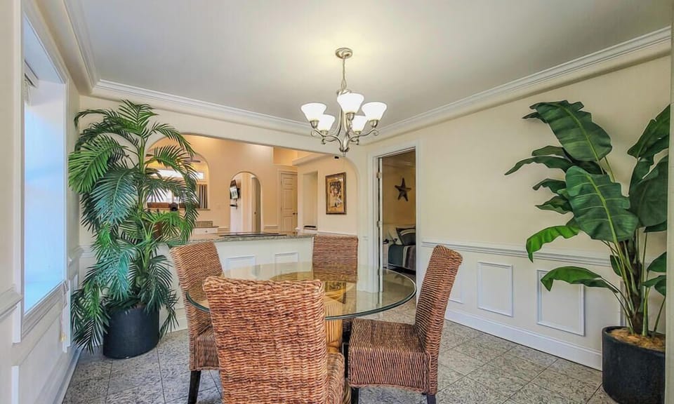 2717 S Shore Dr (Oceanside Manor - Low Tide [Int Ext]) - watermarked-9