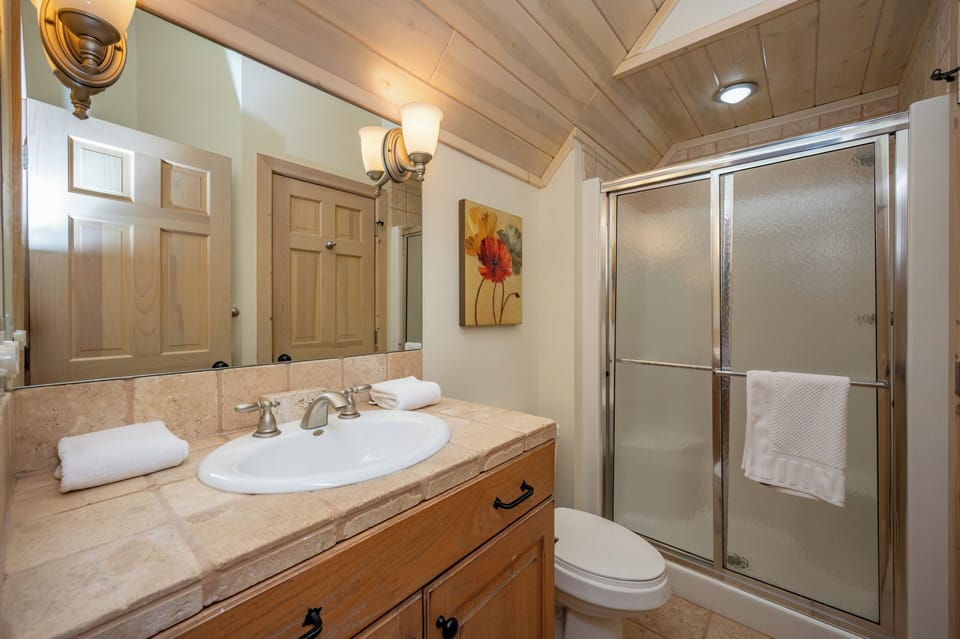 Shared Bath on Upper Level