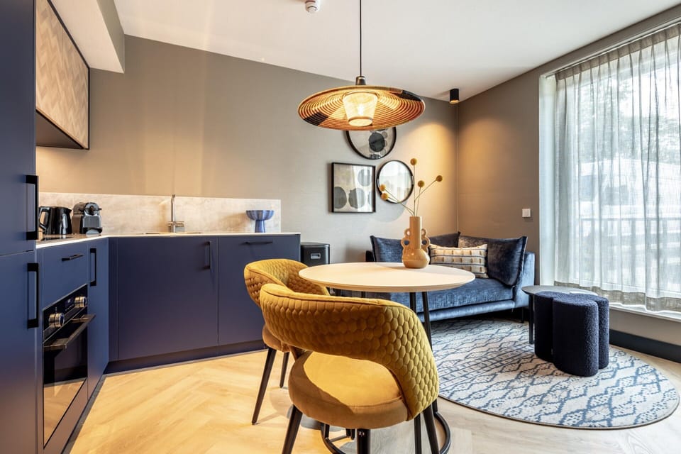 Apartment | Dining