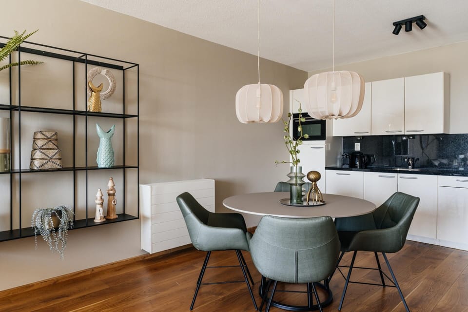 Apartment | Dining