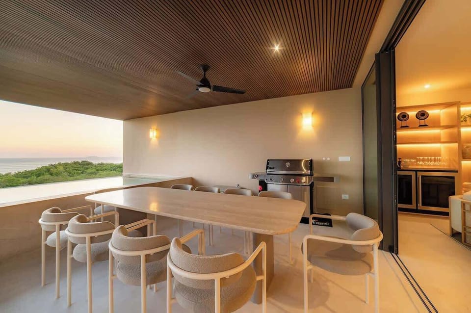 Comedor Extrerior, Asador