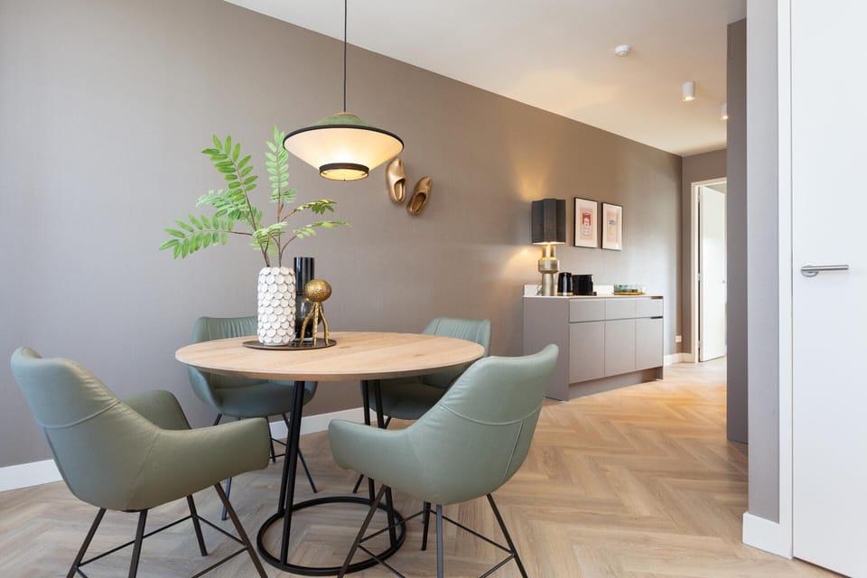 Apartment | Dining