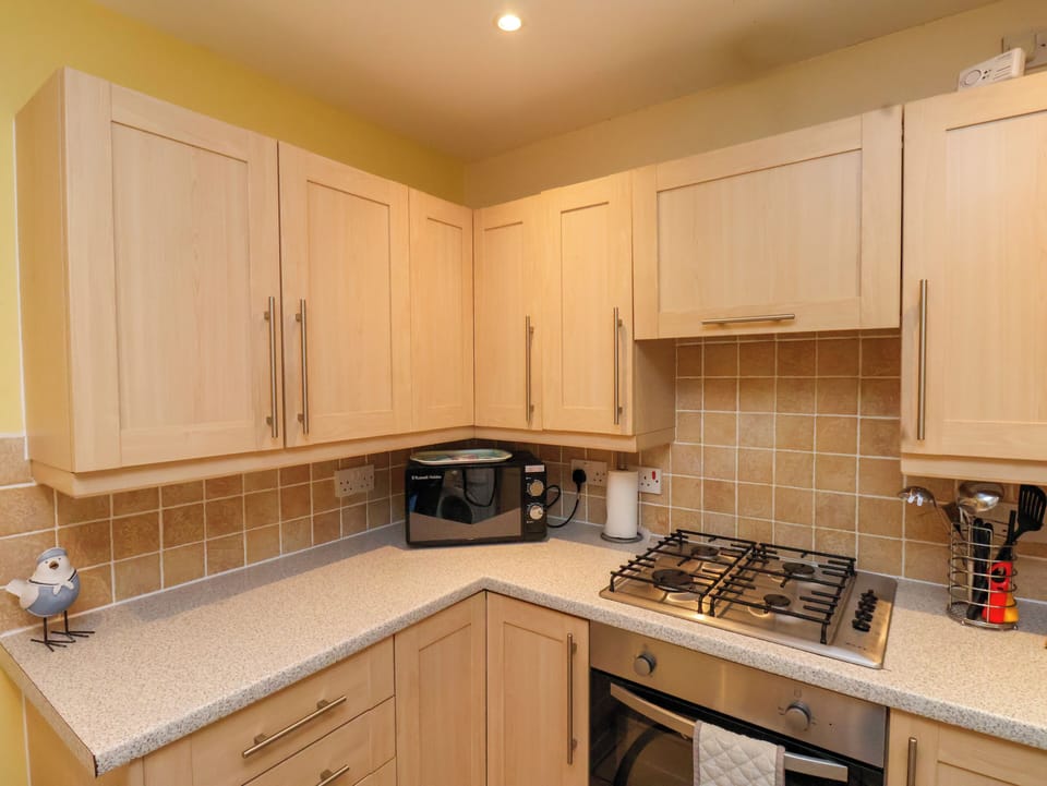 Fridge, microwave, dishwasher, toaster