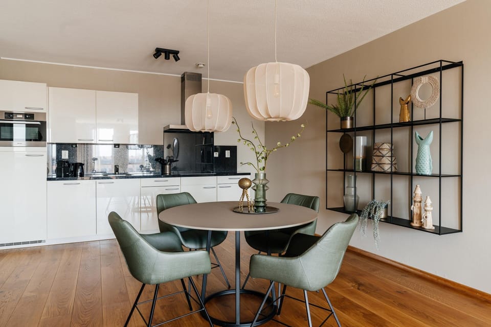 Apartment | Dining