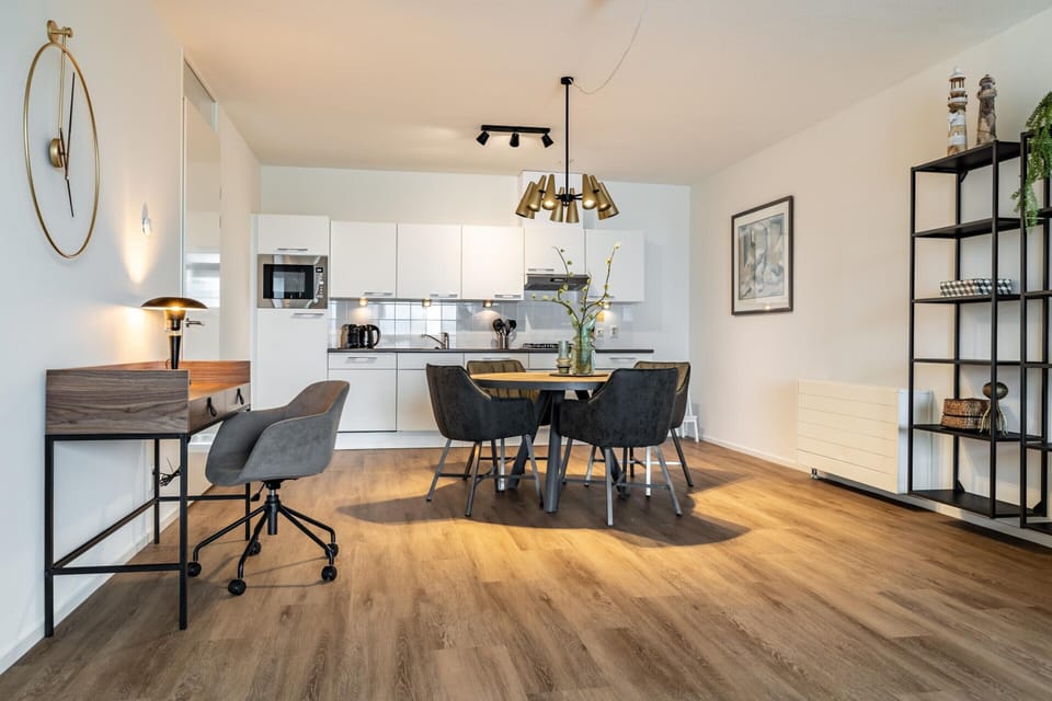 Apartment | Dining