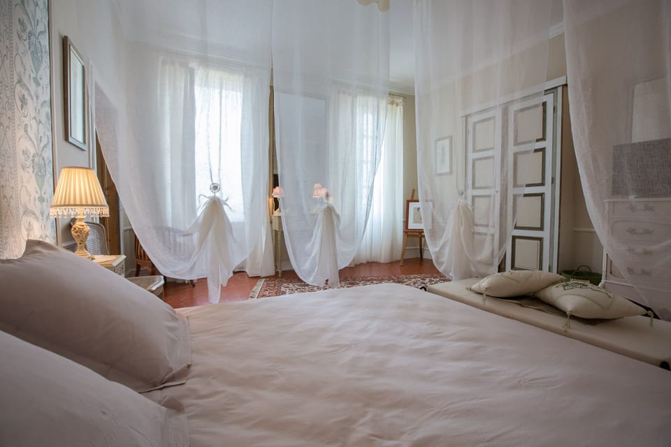 Deluxe Double Room, Ensuite, Park View (Margeurite) | Free WiFi