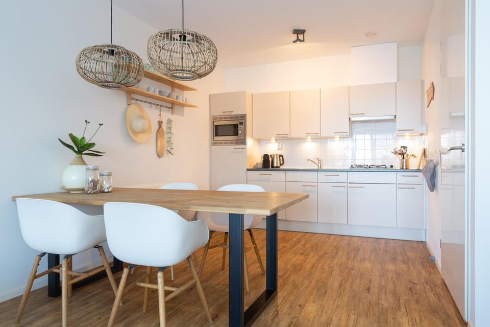 Apartment | Dining