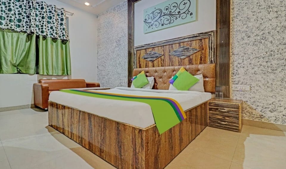 Deluxe Double Room | Free WiFi
