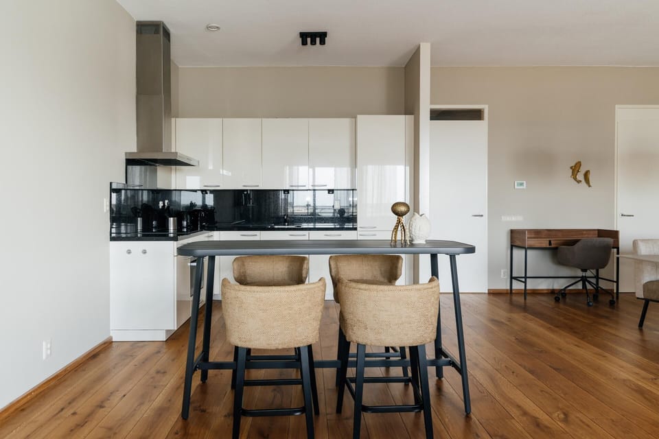 Apartment | Dining