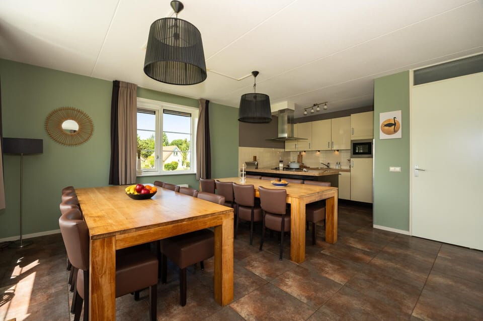 Villa | Dining