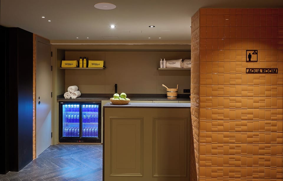 Sauna, steam room, sports massages, massages