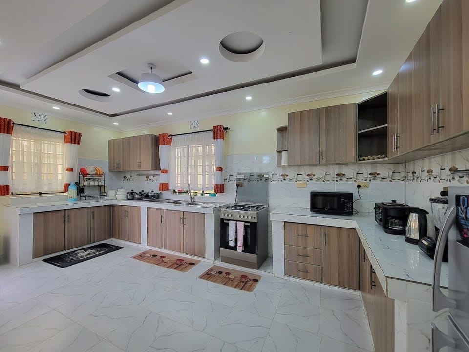 Spacious kitchen