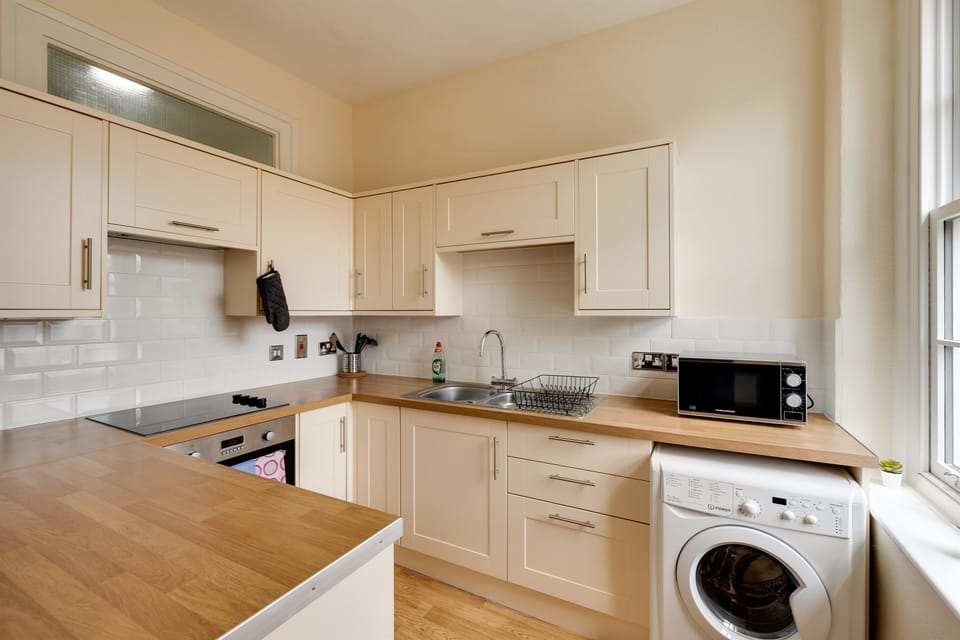 Kitchen 1