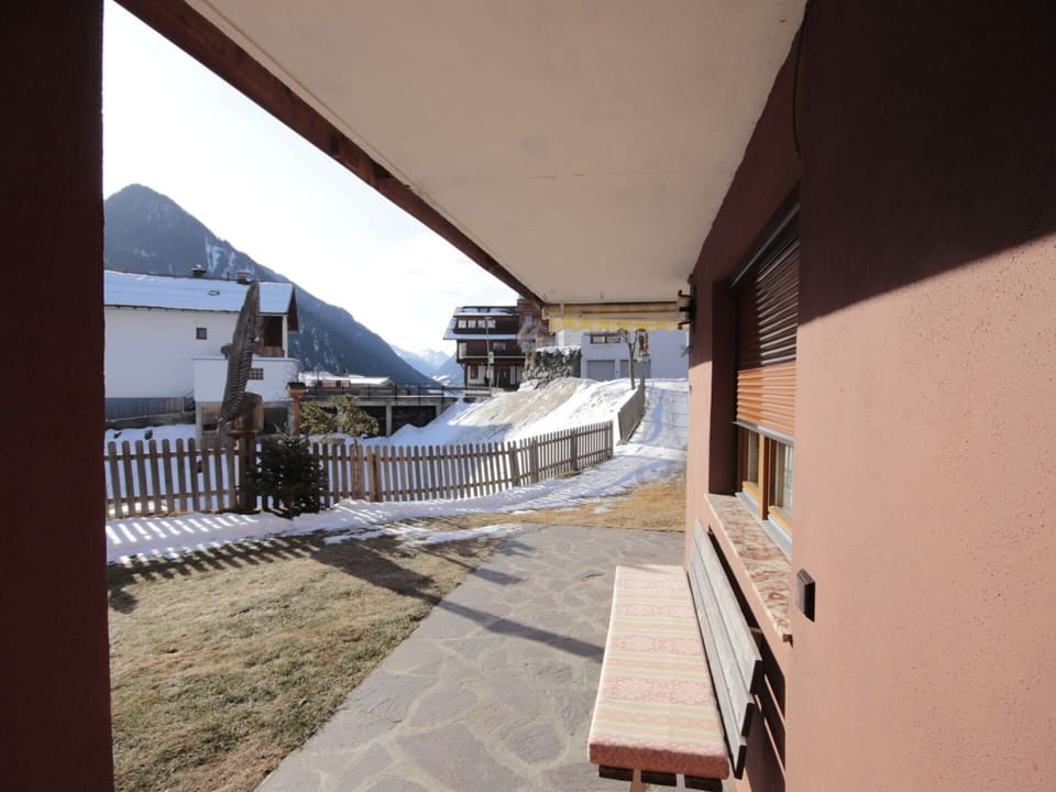 Balcony, Winter