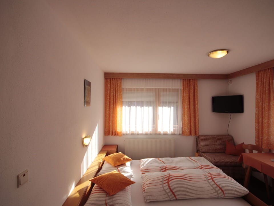 Wall, Interior Design, Ceiling, Furniture, Room, Orange, Apartment, Bedroom, Bed, Window Covering