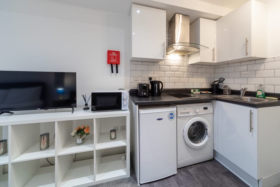Kitchenette + Washer