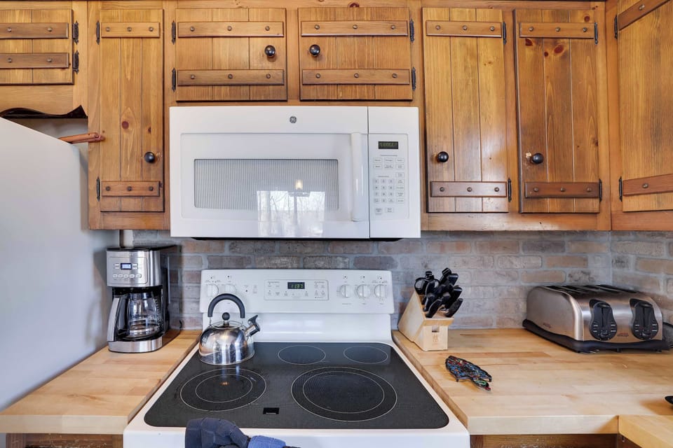  High-end appliances and plenty of storage for a seamless cooking experience.