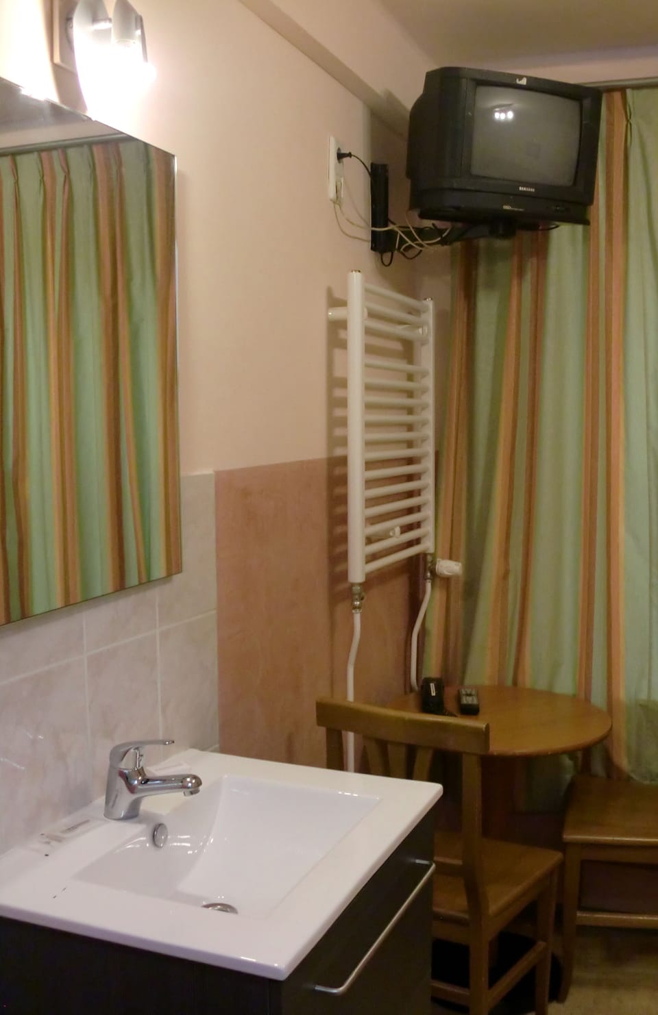 Double Room with Shared Bathroom