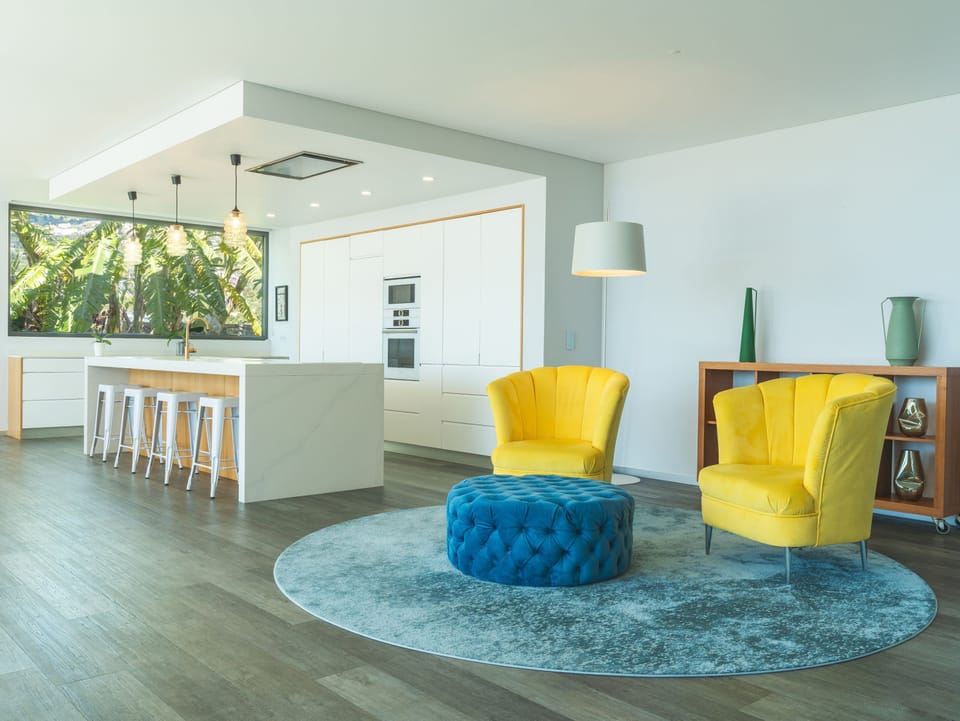 House | 3 bedrooms, desk