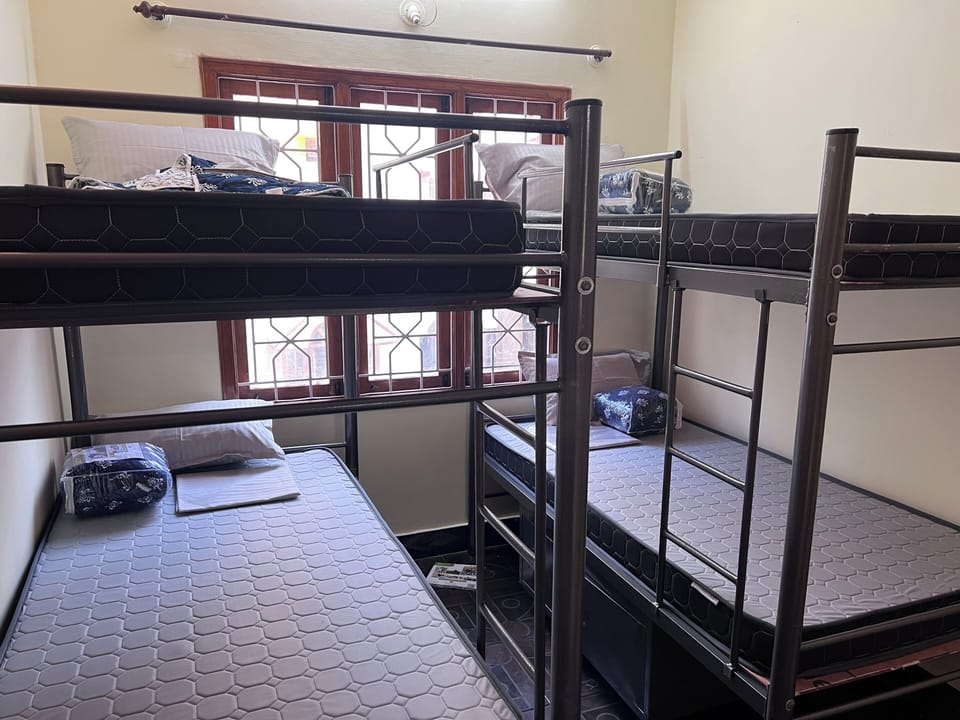 Basic Apartment, Balcony | 4 bedrooms, hypo-allergenic bedding, free rollaway beds