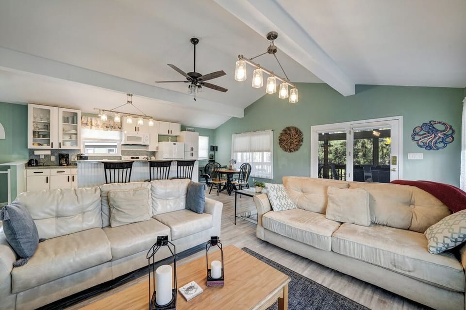 This beautiful Home is decorated with a casual coastal flair you'll love.