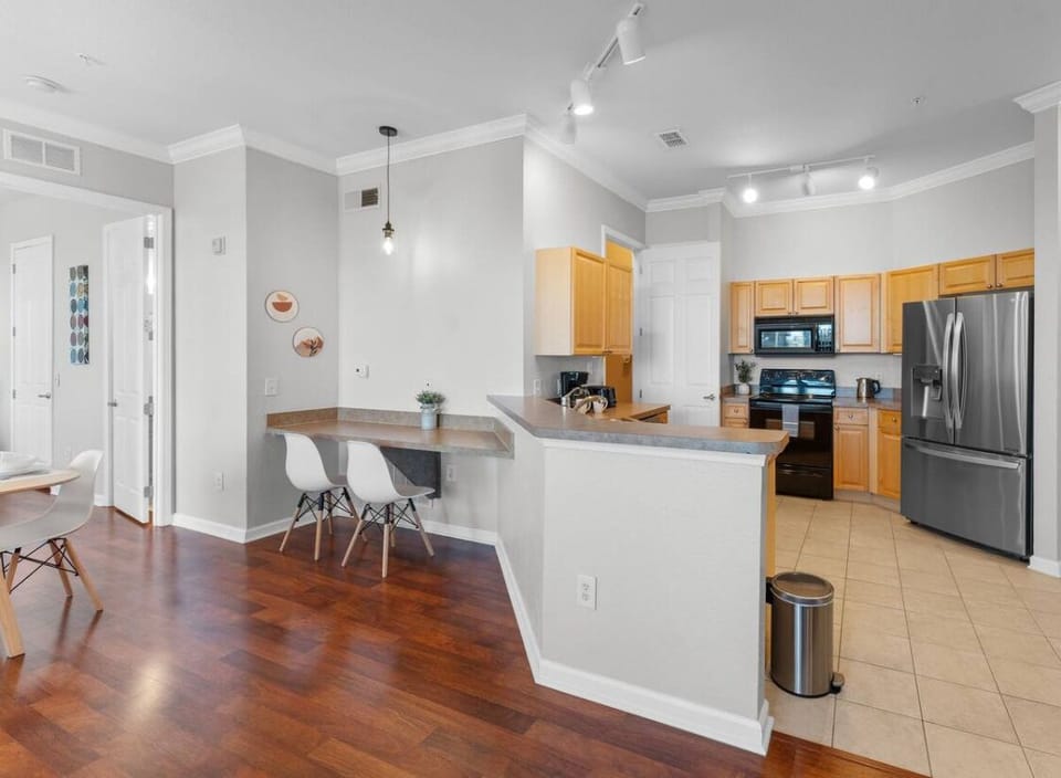 Kitchen! #Disney #Parks #kingdom #springs #poolhouse #Vacation #Rental #waterpark #davenport #Kissimmee #Orlando #universal #citywalk #legoland #shortstay #longstay