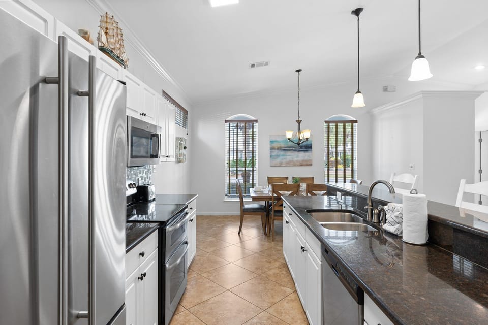 Kitchen with plenty of counter space