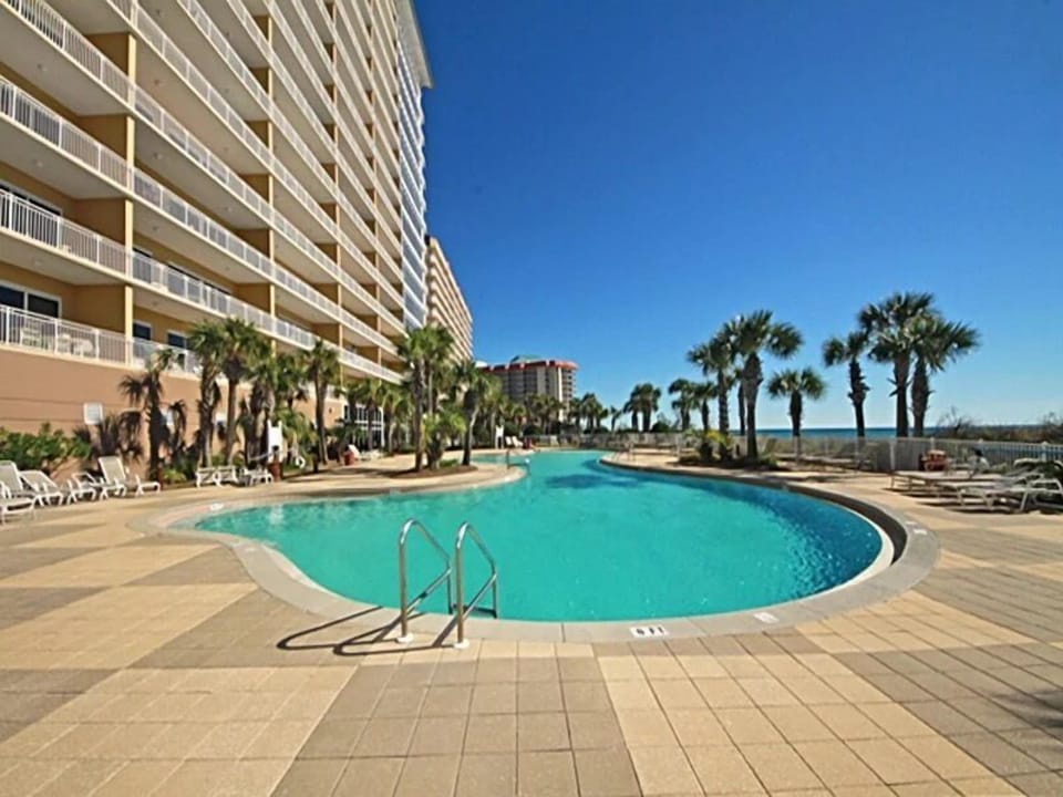 Sterling Beach Pool