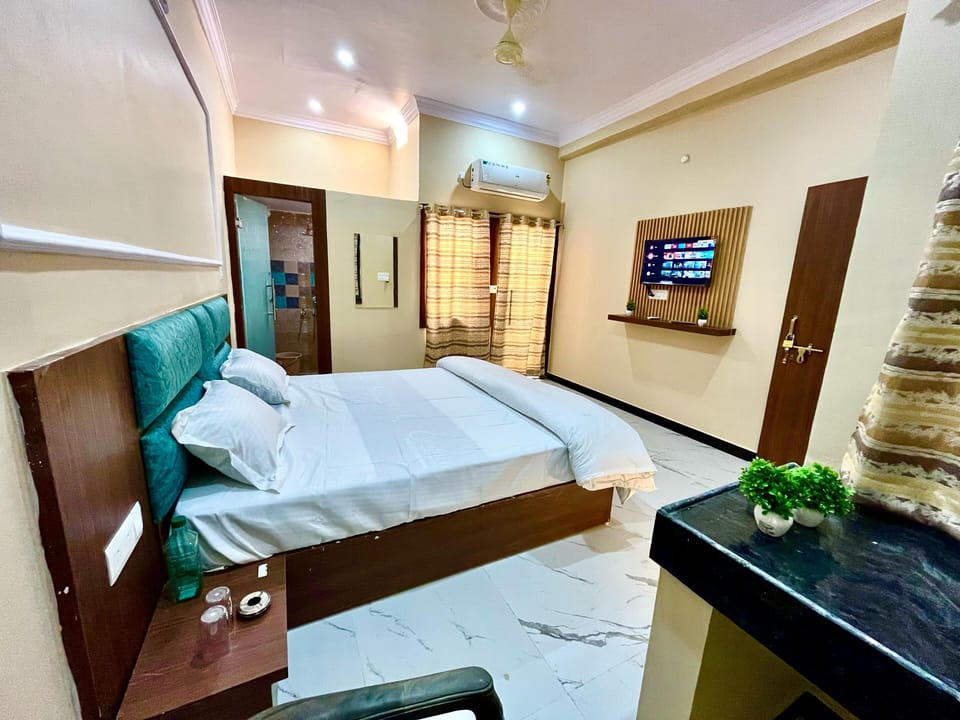 Deluxe Double Room | Desk, free WiFi