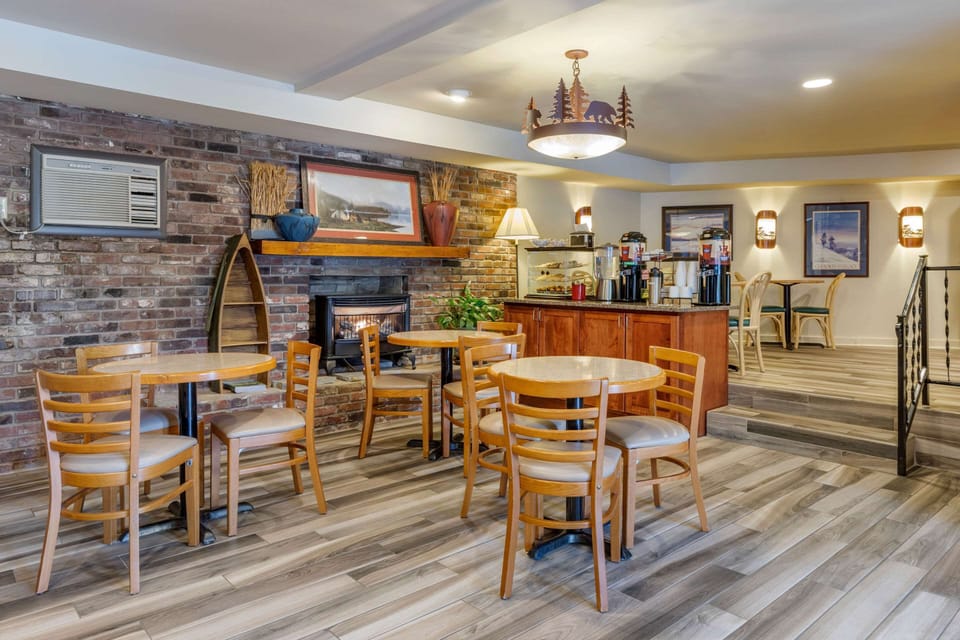 Free continental breakfast