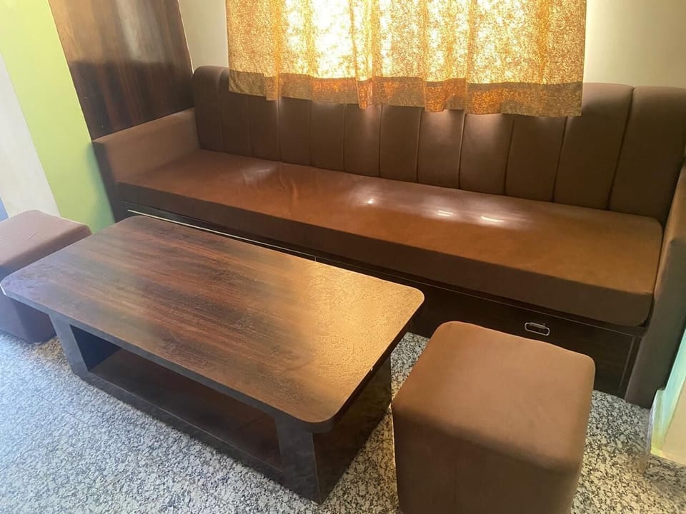 Shared Dormitory | Living area