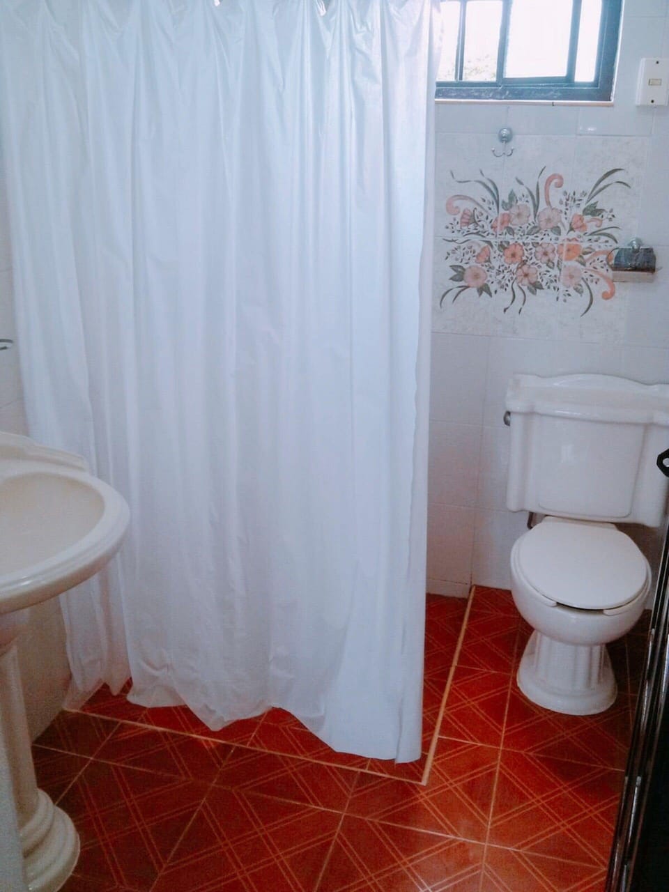 Basic Double Room | Bathroom | Towels