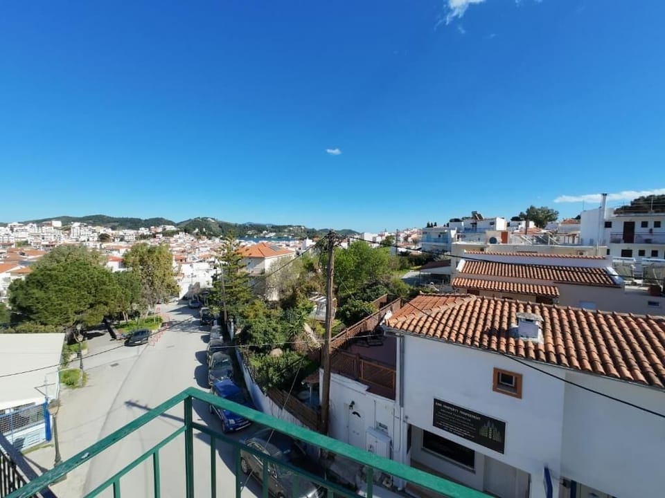 Room, Balcony, City View | Terrace/patio