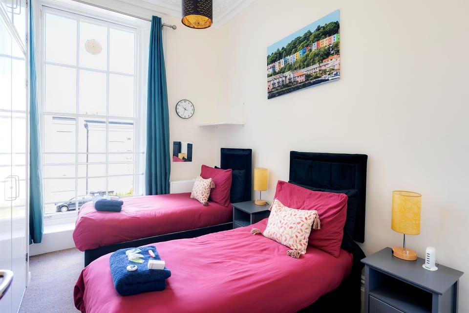 Bedroom 2 - 1