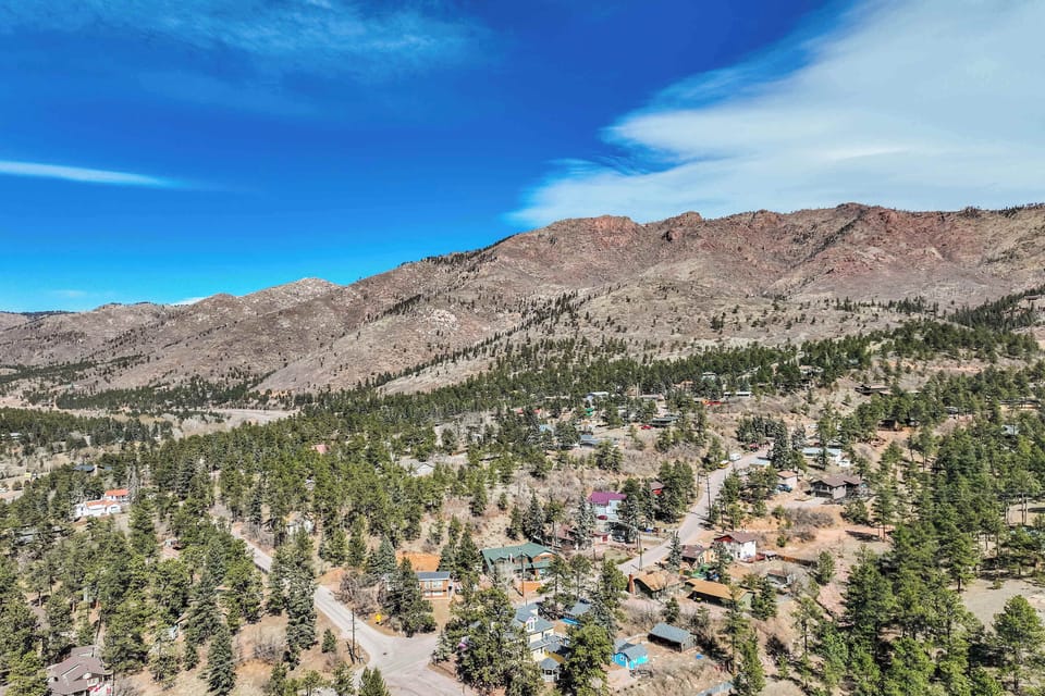 Breathtaking mountain views in every direction – immerse yourself in the natural beauty of Cascade, Colorado, with endless outdoor adventures just steps away.





