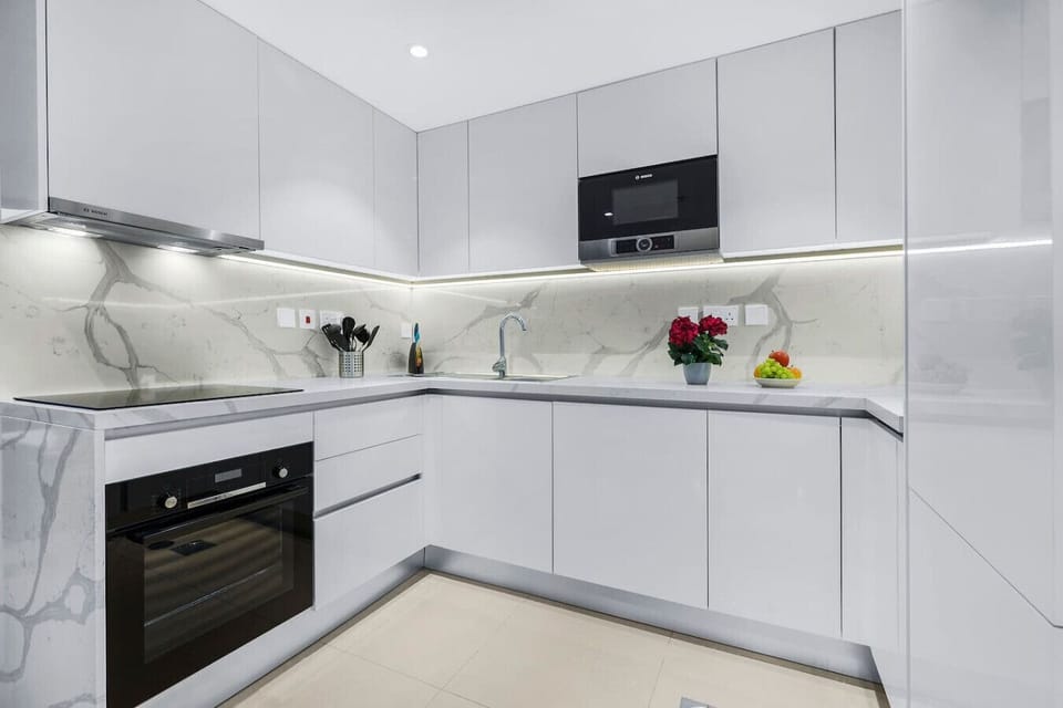 Modern Kitchen: Sleek design with premium appliances, perfect for culinary adventures in Dubai!