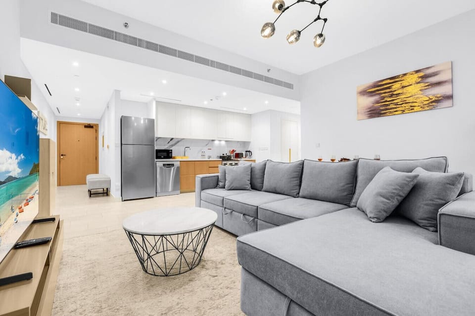 Living Room: Bright and inviting, perfect for relaxation or gathering with friends!