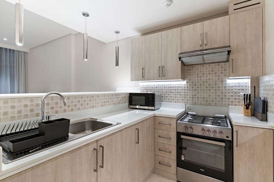 Modern Kitchen: Cook up a feast in this stylish, fully-equipped culinary paradise!