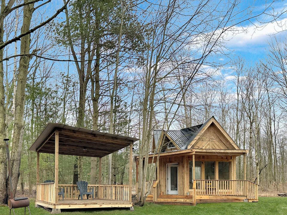 Birez Cabin is you're perfect city escape! Enjoy the views from the gazebo.