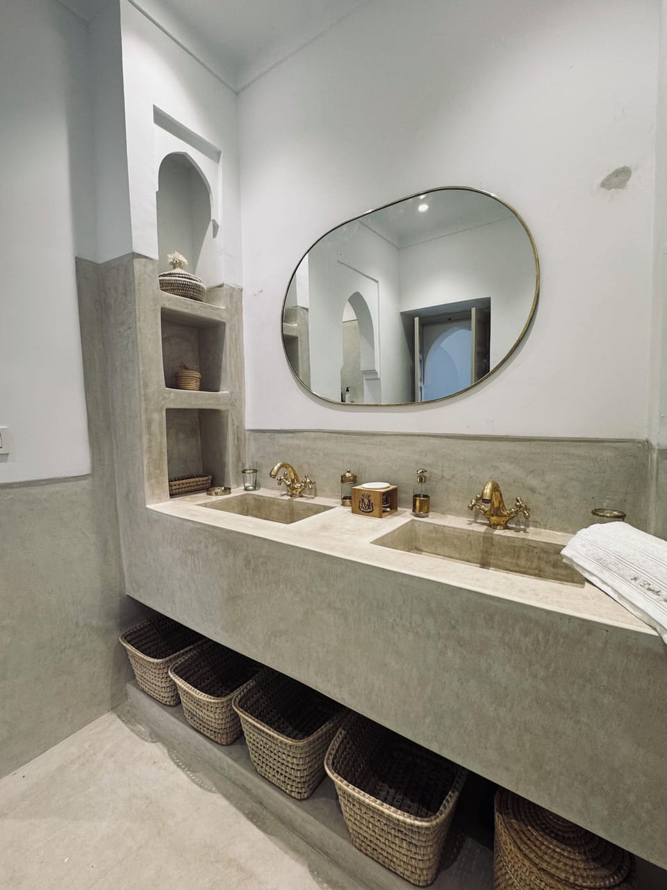 Touareg | Bathroom | Shower, hair dryer, bathrobes, towels