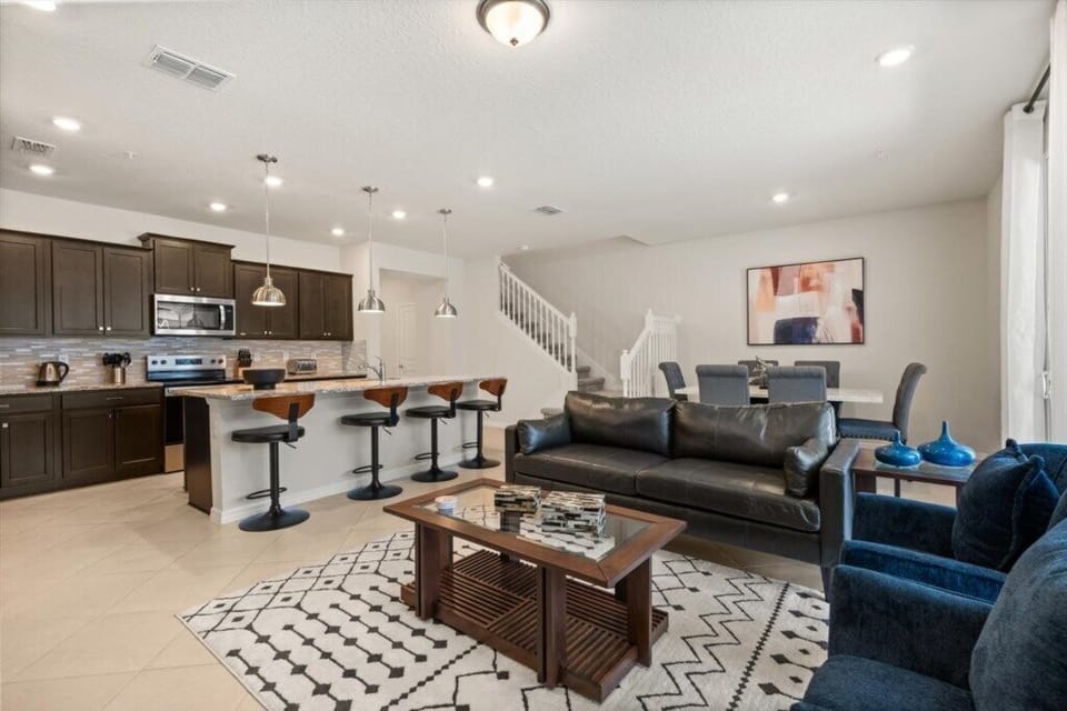 16085 Blue Wave Way (2).jpg