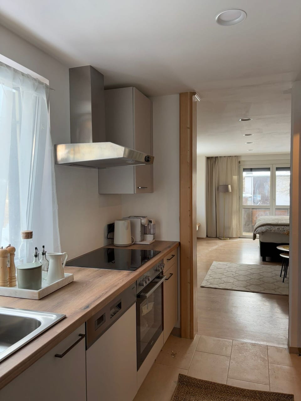 Apartment | Private kitchen | Cookware/dishes/utensils
